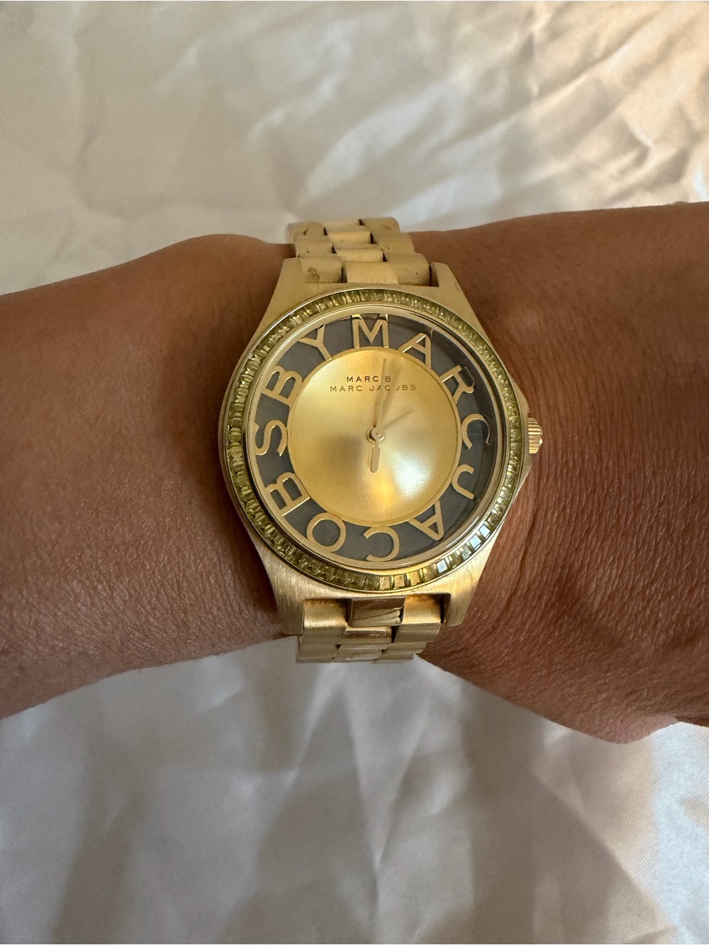 Marc Jacobs Gold and Black Women's Logo Bracelet Watch
